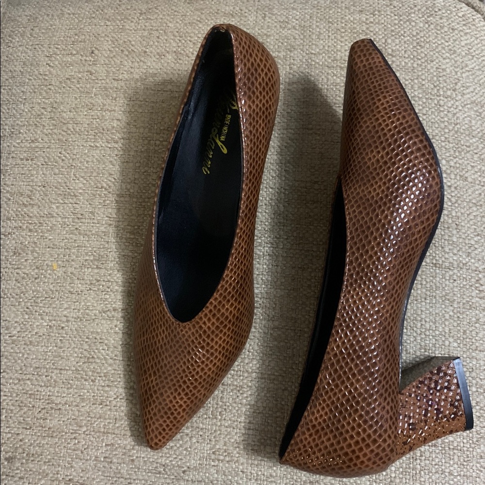 Brown Textured Women Shoes